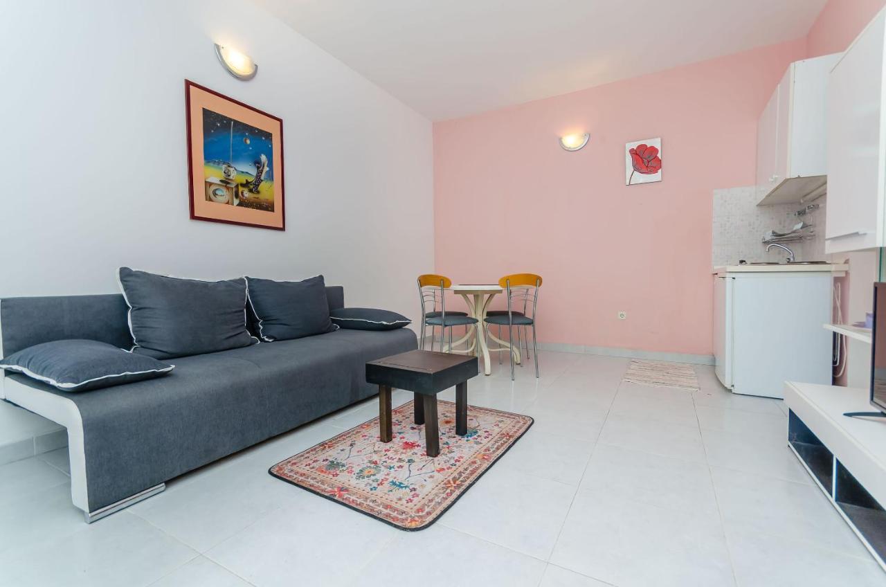 Apartments Zdenka Donji Okrug  Екстер'єр фото